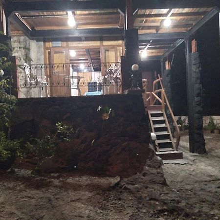 Omah Singo Stay & Resto Yogyakarta Bantul Bagian luar foto