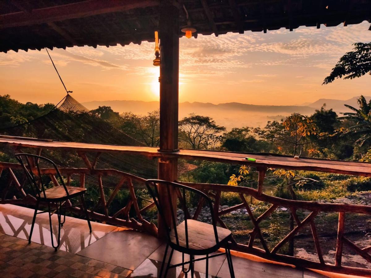 Omah Singo Stay & Resto Yogyakarta Bantul Bagian luar foto