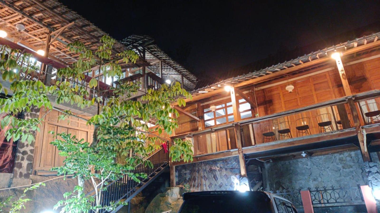 Omah Singo Stay & Resto Yogyakarta Bantul Bagian luar foto