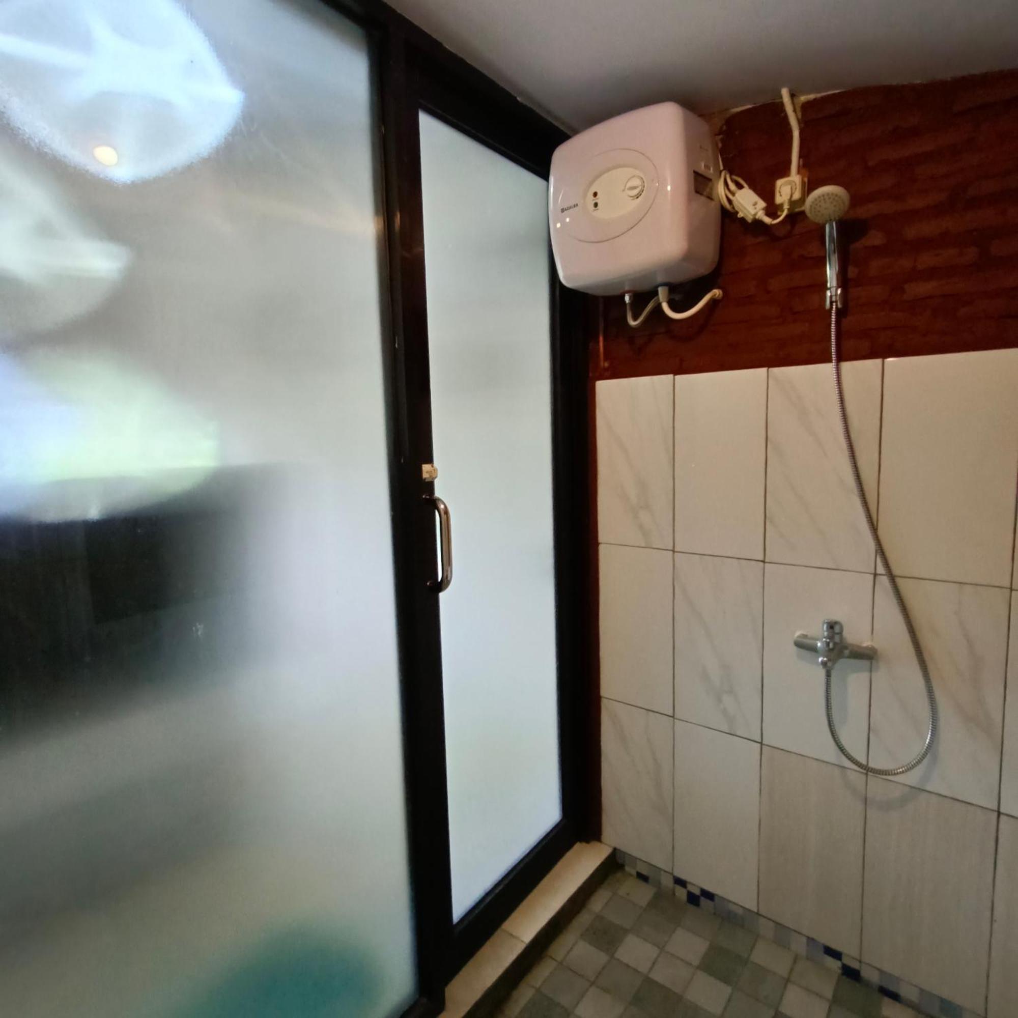 Omah Singo Stay & Resto Yogyakarta Bantul Bagian luar foto