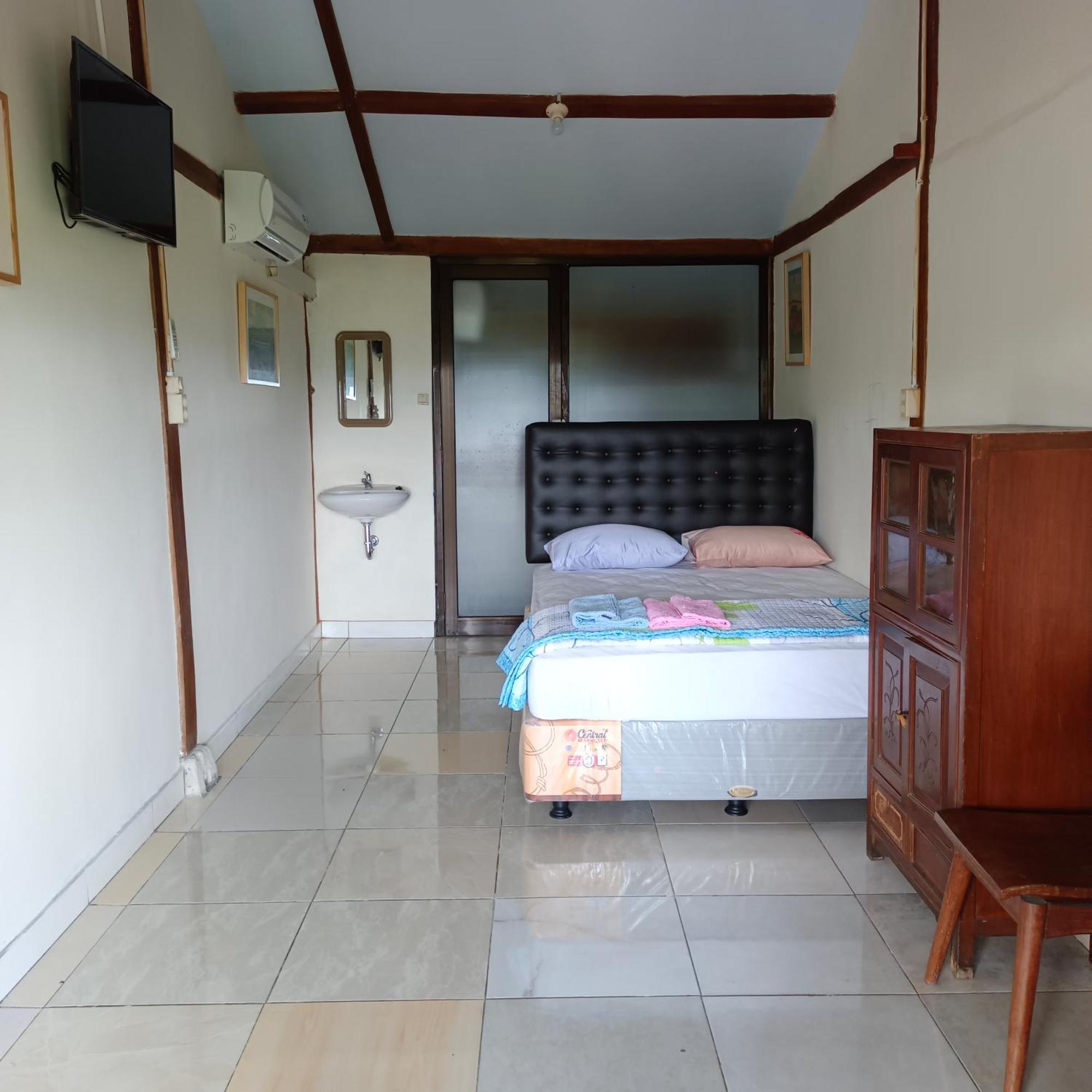 Omah Singo Stay & Resto Yogyakarta Bantul Bagian luar foto